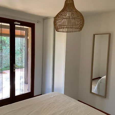 ヴィラ Privee Dans Un Cadre Verdoyant , Piscine Et Grand Jardin