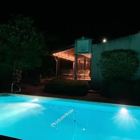 빌라 Privee Dans Un Cadre Verdoyant , Piscine Et Grand Jardin
